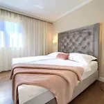 Apartamento Luxury Stina Pinezići