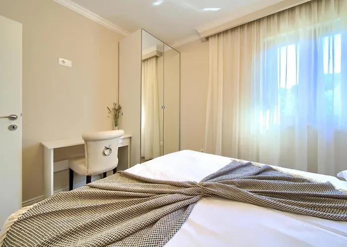 Luxury Stina Appartamento Pinezići