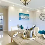 아파트 Luxury Stina Pinezići