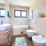 Luxury Stina 아파트 *