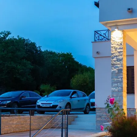 Apartman Luxury Stina *