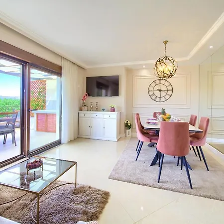 아파트 Luxury Stina Pinezići